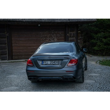 Mercedes - Benz E-klasa  Sedan/Limuzyna 2017,  4.0 benzyna, automat - Na sprzedaż za 299 777 zł - Ropczyce - zdjęcie 12