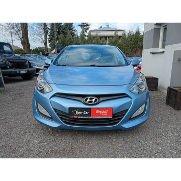 Hyundai i30  Hatchback 2013,  1396.0 benzyna - Na sprzedaż za 26 900 zł - Janów Lubelski - zdjęcie 4