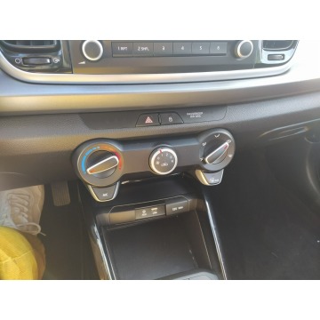 Kia Rio  Hatchback 2020,  1.0 benzyna - Na sprzedaż za 39 900 zł - Łódź - zdjęcie 8