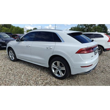Audi Q8  SUV 2019,  3.0 benzyna, automat - Na sprzedaż za 175 000 zł - Ostrołęka - zdjęcie 4