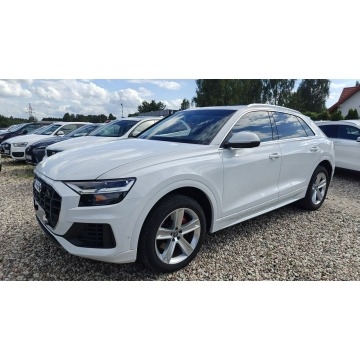 Audi Q8  SUV 2019,  3.0 benzyna, automat - Na sprzedaż za 175 000 zł - Ostrołęka - zdjęcie 2