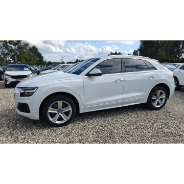 Audi Q8  SUV 2019,  3.0 benzyna, automat - Na sprzedaż za 175 000 zł - Ostrołęka - zdjęcie 3
