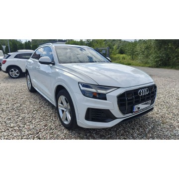 Audi Q8  SUV 2019,  3.0 benzyna, automat - Na sprzedaż za 175 000 zł - Ostrołęka - zdjęcie 9
