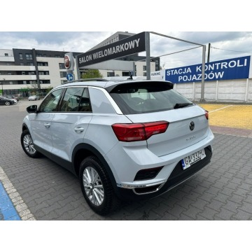 Volkswagen T-Roc  SUV 2021,  1.0 benzyna - Na sprzedaż za 79 900 zł - Tychy - zdjęcie 8