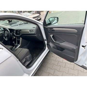 Volkswagen T-Roc  SUV 2021,  1.0 benzyna - Na sprzedaż za 79 900 zł - Tychy - zdjęcie 12
