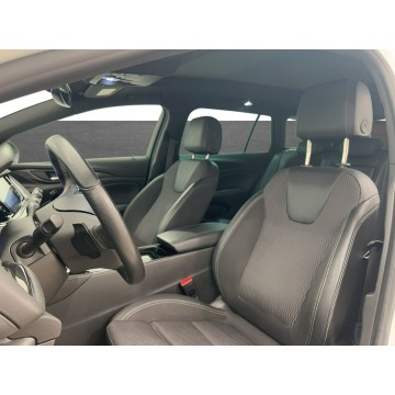 Opel Insignia  Kombi 2020,  2.0 diesel, automat - Na sprzedaż za 62 000 zł - Warszawa - zdjęcie 10