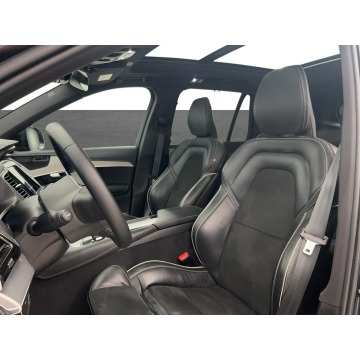 Volvo   SUV 2022,  2.0 benzyna, automat - Na sprzedaż za 186 400 zł - Warszawa - zdjęcie 10