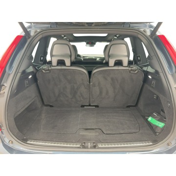 Volvo   SUV 2022,  2.0 benzyna, automat - Na sprzedaż za 186 400 zł - Warszawa - zdjęcie 11