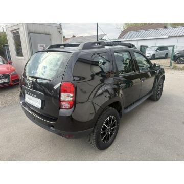 Dacia Duster  SUV 2017,  1.6 benzyna - Na sprzedaż za 42 500 zł - Gdów - zdjęcie 4
