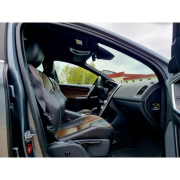 Volvo   SUV 2017,  2.0 diesel, automat - Na sprzedaż za 65 900 zł - Szczecin - zdjęcie 12
