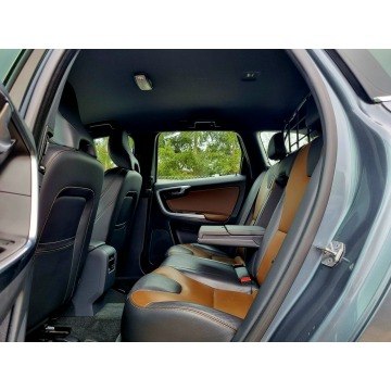 Volvo   SUV 2017,  2.0 diesel, automat - Na sprzedaż za 65 900 zł - Szczecin - zdjęcie 11