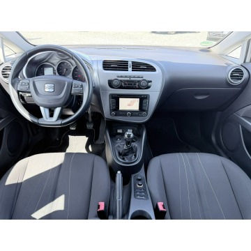 Seat Leon  Hatchback 2012,  1.2 benzyna - Na sprzedaż za 21 900 zł - Wrocław - zdjęcie 4