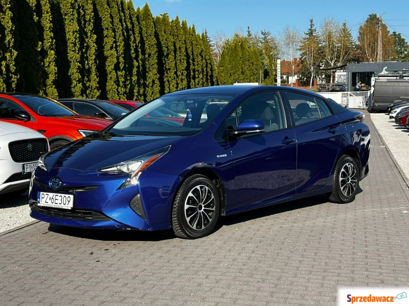 Toyota Prius  Hatchback 2016,  1.8 hybryda, automat - Na sprzedaż za 57 900 zł - Baranowo