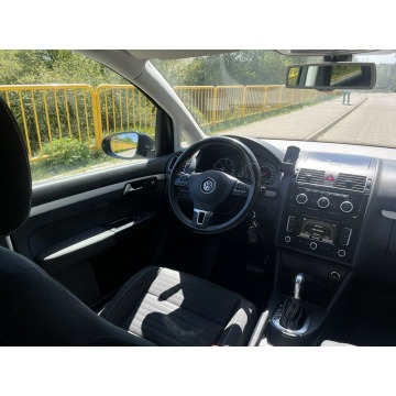 Volkswagen Touran  Minivan/Van 2014,  1.6 diesel, automat - Na sprzedaż za 29 999 zł - Gostyń - zdjęcie 9