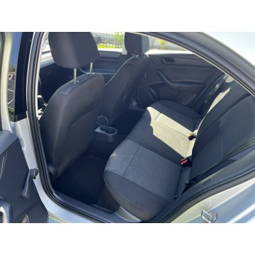 Skoda Rapid  Liftback 2015,  1.2 benzyna - Na sprzedaż za 32 900 zł - Racławice - zdjęcie 10