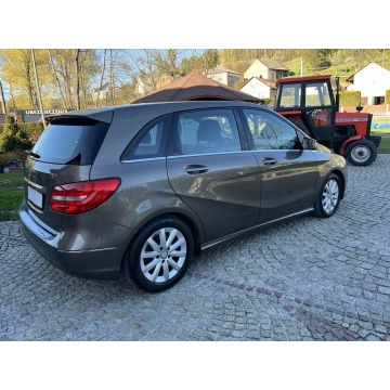 Mercedes - Benz B-klasa  Hatchback 2013,  1.6 benzyna - Na sprzedaż za 35 500 zł - Racławice - zdjęcie 4