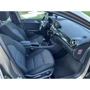 Mercedes - Benz B-klasa  Hatchback 2013,  1.6 benzyna - Na sprzedaż za 35 500 zł - Racławice - zdjęcie 8