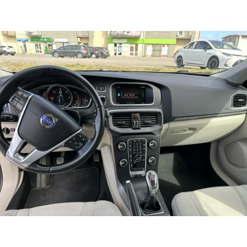 Volvo V40  Hatchback 2015,  2.0 diesel - Na sprzedaż za 32 400 zł - Wejherowo - zdjęcie 12