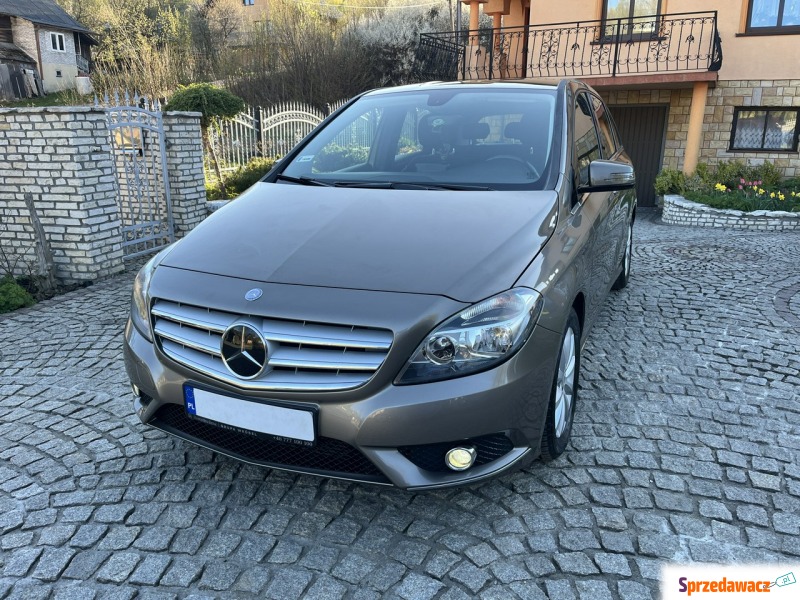 Mercedes - Benz B-klasa  Hatchback 2013,  1.6 benzyna - Na sprzedaż za 35 500 zł - Racławice