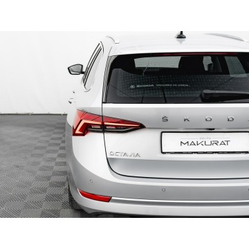Skoda Octavia  Kombi 2023,  2.0 diesel, automat - Na sprzedaż za 96 800 zł - Gdynia - zdjęcie 11