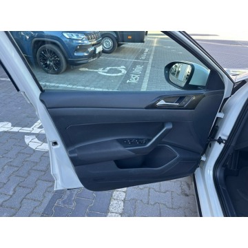 Volkswagen Taigo  Hatchback 2023,  1.0 benzyna - Na sprzedaż za 72 900 zł - Tychy - zdjęcie 8