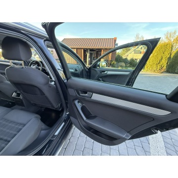 Audi A4 2011,  2.0 diesel - Na sprzedaż za 35 600 zł - Łęgowo - zdjęcie 11