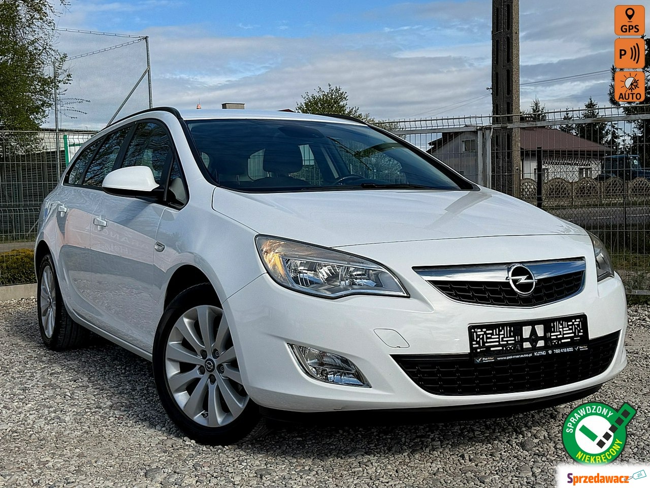 Opel Astra 2011