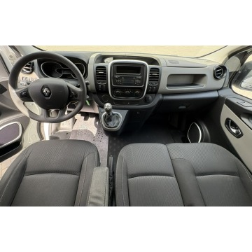Renault Trafic 2017,  1.6 diesel - Na sprzedaż za 29 900 zł - Pyzdry - zdjęcie 9