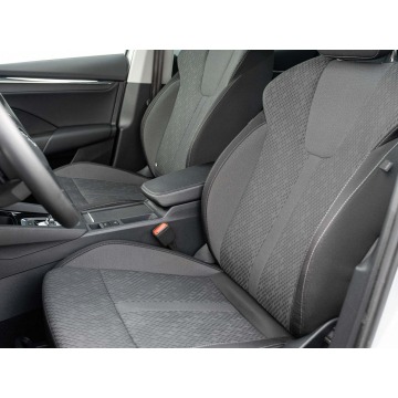 Skoda Octavia  Kombi 2023,  2.0 diesel, automat - Na sprzedaż za 85 800 zł - Gdynia - zdjęcie 12