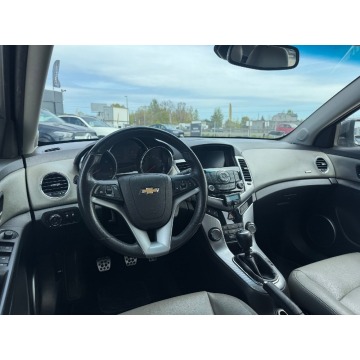 Chevrolet Cruze  Hatchback 2012,  1.7 diesel - Na sprzedaż za 9 250,00 zł - Michałowice-Wieś - zdjęcie 11