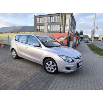 Hyundai i30 2009,  1.4 benzyna - Na sprzedaż za 12 900 zł - Łuków - zdjęcie 2