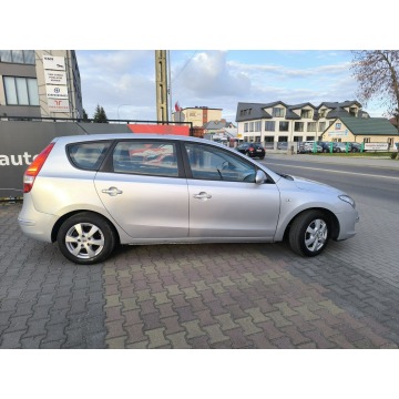 Hyundai i30 2009,  1.4 benzyna - Na sprzedaż za 12 900 zł - Łuków - zdjęcie 3