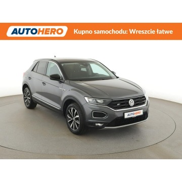 Volkswagen T-Roc  SUV 2018,  1.0 benzyna - Na sprzedaż za 52 800 zł - Warszawa - zdjęcie 10