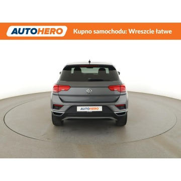 Volkswagen T-Roc  SUV 2018,  1.0 benzyna - Na sprzedaż za 52 800 zł - Warszawa - zdjęcie 6