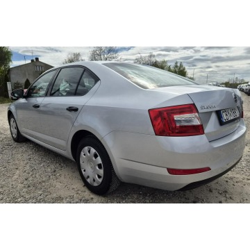Skoda Octavia  Liftback 2016,  1.6 diesel - Na sprzedaż za 16 900 zł - Kutno - zdjęcie 2