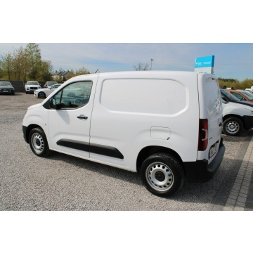Opel Combo 2021,  1.5 diesel - Na sprzedaż za 41 900 zł - Warszawa - zdjęcie 9