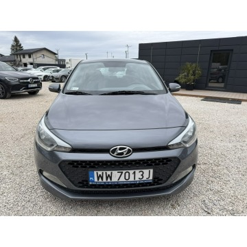 Hyundai i20  Hatchback 2017,  1.2 benzyna+LPG - Na sprzedaż za 26 800 zł - Pęcice - zdjęcie 2
