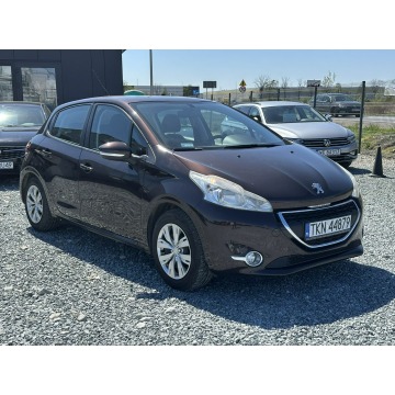 Peugeot 208  Hatchback 2012,  1.2 benzyna - Na sprzedaż za 15 900 zł - Wrocław - zdjęcie 3