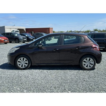 Peugeot 208  Hatchback 2012,  1.2 benzyna - Na sprzedaż za 15 900 zł - Wrocław - zdjęcie 6
