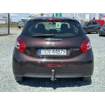 Peugeot 208  Hatchback 2012,  1.2 benzyna - Na sprzedaż za 15 900 zł - Wrocław - zdjęcie 8