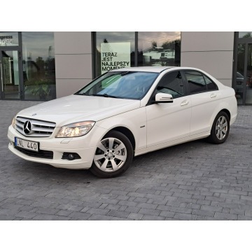 MERCEDES-BENZ Klasa C z 2010 roku