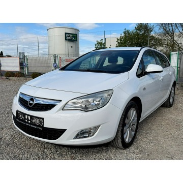 Opel Astra  Kombi 2011,  1.4 benzyna - Na sprzedaż za 14 900 zł - Kutno - zdjęcie 2