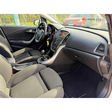 Opel Astra  Kombi 2011,  1.4 benzyna - Na sprzedaż za 14 900 zł - Kutno - zdjęcie 8