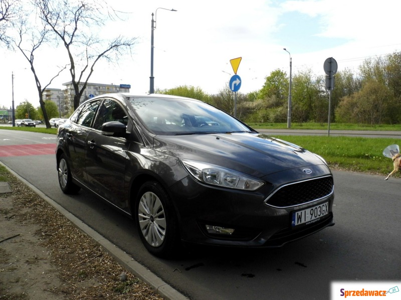 Ford Focus  Sedan/Limuzyna 2018,  1.6 benzyna - Na sprzedaż za 29 900 zł - Łódź