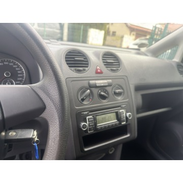 Volkswagen Caddy  Minivan/Van 2013,  1.2 benzyna - Na sprzedaż za 21 500 zł - Gdów - zdjęcie 11