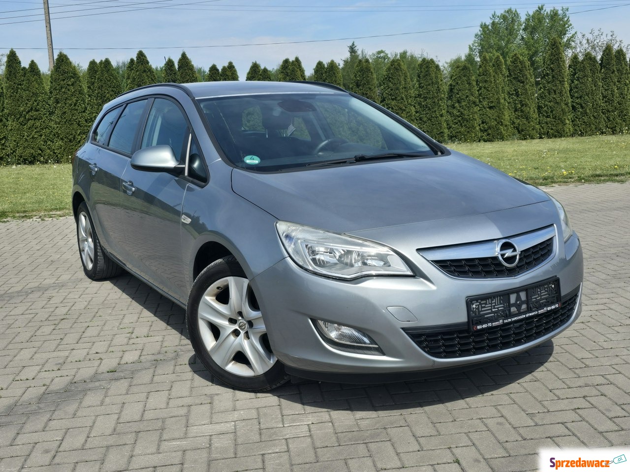 Opel Astra 2011