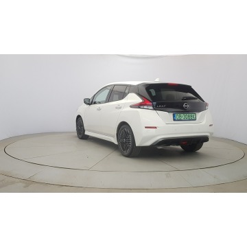 Nissan Leaf  Hatchback 2022 elektryczny, automat - Na sprzedaż za 74 700 zł - Warszawa - zdjęcie 5