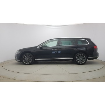 Volkswagen Passat 2022,  2.0 benzyna, automat - Na sprzedaż za 124 850 zł - Warszawa - zdjęcie 4