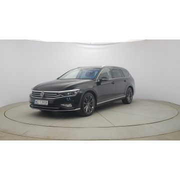 Volkswagen Passat 2022,  2.0 benzyna, automat - Na sprzedaż za 124 850 zł - Warszawa - zdjęcie 3