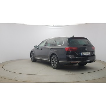 Volkswagen Passat 2022,  2.0 benzyna, automat - Na sprzedaż za 124 850 zł - Warszawa - zdjęcie 5